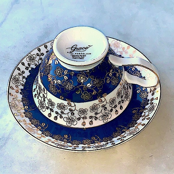 GRACES TEAWARE FOOTED CUP SAUCER SET NAVY METALLIC GOLD FLORAL NEW PORCELAIN - Picture 3 of 8